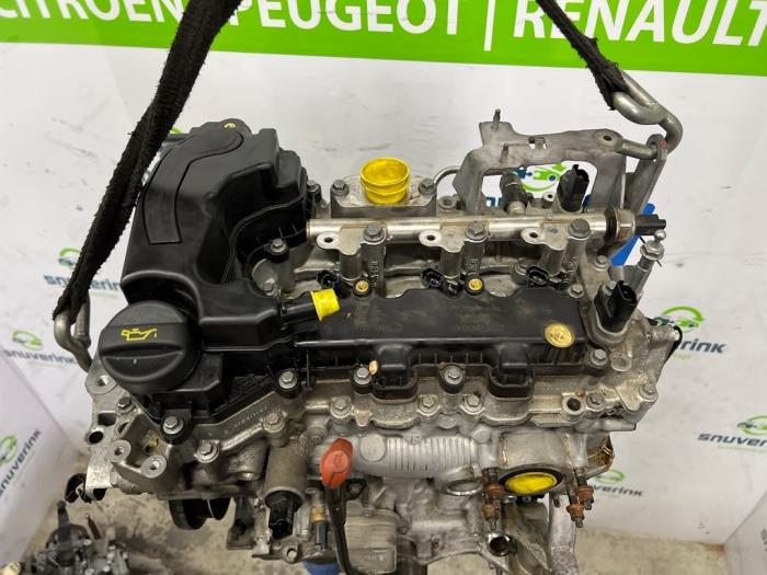 Engine Peugeot 2008 1.2 12V E-THP PureTech 110 - EB2DT HNZ