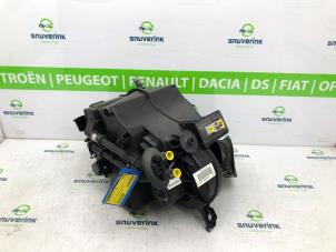 Used Heater housing Peugeot 206 (2A/C/H/J/S) 1.4 16V Price € 125,00 Margin scheme offered by Snuverink Autodemontage