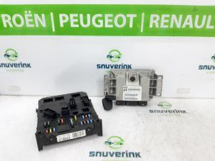 Usados Ordenador de gestión de motor Peugeot 206 (2A/C/H/J/S) 1.4 16V Precio € 175,00 Norma de margen ofrecido por Snuverink Autodemontage
