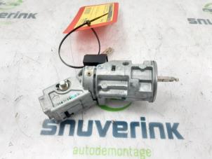 Używane Stacyjka + Kluczyk Citroen C4 Berline (LC) 1.4 16V Cena na żądanie oferowane przez Snuverink Autodemontage