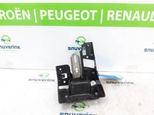Usagé Support moteur Peugeot 2008 (CU) 1.2 12V e-THP PureTech 110 Prix sur demande proposé par Snuverink Autodemontage