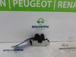 Used Tailgate lock mechanism Peugeot 2008 (CU) 1.2 12V e-THP PureTech 110 Price € 24,00 Margin scheme offered by Snuverink Autodemontage