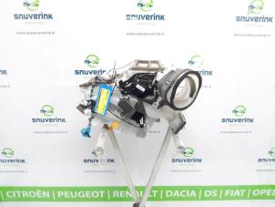 Używane Nagrzewnica Peugeot 2008 (CU) 1.2 12V e-THP PureTech 110 Cena € 250,00 Procedura marży oferowane przez Snuverink Autodemontage