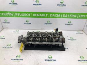 Usagé Culasse Renault Trafic Prix € 500,00 Règlement à la marge proposé par Snuverink Autodemontage