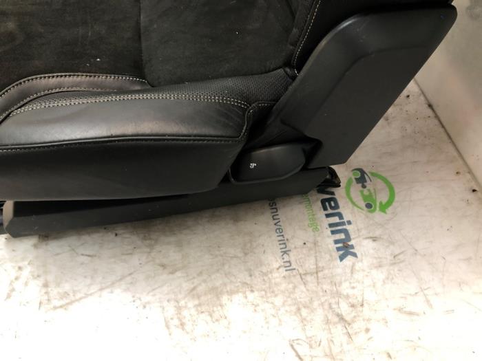 Rear seat from a Volvo XC90 II 2.0 T8 16V Twin Engine AWD 2015
