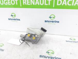 Used Master cylinder Volvo XC90 II 2.0 T8 16V Twin Engine AWD Price € 35,00 Margin scheme offered by Snuverink Autodemontage