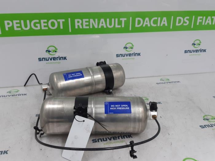 Używane Miech Volvo XC90 II 2.0 T8 16V Twin Engine AWD Cena € 63,73 Procedura marży oferowane przez Snuverink Autodemontage