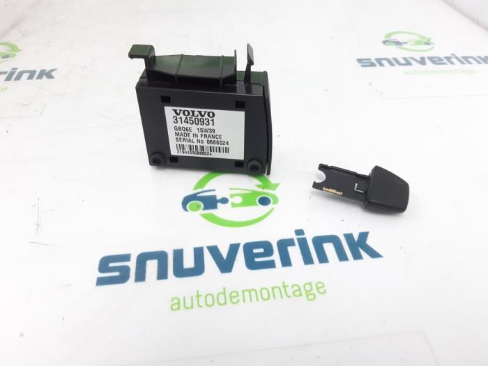 Gebrauchte Kartenleser SD Volvo XC90 II 2.0 T8 16V Twin Engine AWD Preis € 24,98 Margenregelung angeboten von Snuverink Autodemontage