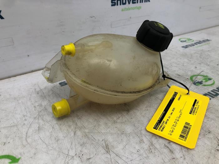 Expansion vessel from a Renault Captur (2R) 1.2 TCE 16V EDC 2016