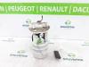 Pompe carburant électrique d'un Renault Captur (2R) 1.2 TCE 16V EDC 2016