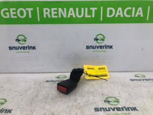 Used Rear seatbelt buckle, right Renault Twingo II (CN) 1.2 16V Price € 25,00 Margin scheme offered by Snuverink Autodemontage