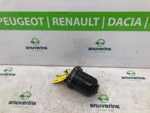 Used Fuel filter housing Renault Clio IV (5R) 1.5 Energy dCi 90 FAP Price € 40,00 Margin scheme offered by Snuverink Autodemontage