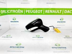 Usagé Rétroviseur extérieur droit Renault Clio IV (5R) 1.5 Energy dCi 90 FAP Prix € 35,00 Règlement à la marge proposé par Snuverink Autodemontage