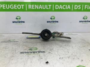 Usagé Commodo d'essuie glace Peugeot J5 (280L) 2.5D Prix € 115,00 Règlement à la marge proposé par Snuverink Autodemontage