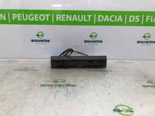 Used Heater control panel Peugeot J5 (280L) 2.5D Price on request offered by Snuverink Autodemontage