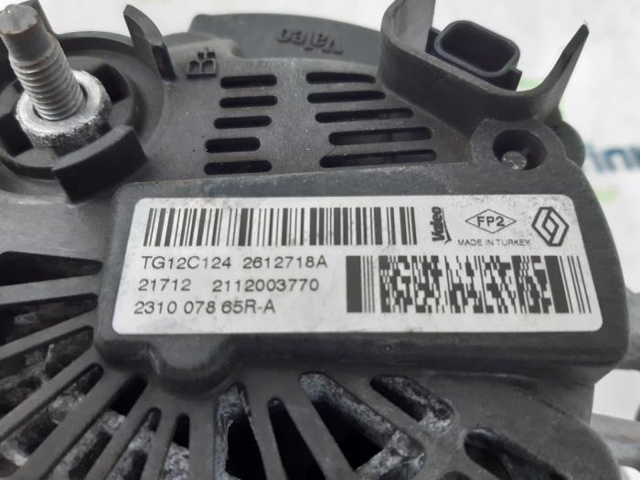 Dynamo from a Renault Clio IV (5R) 1.5 Energy dCi 90 FAP 2012
