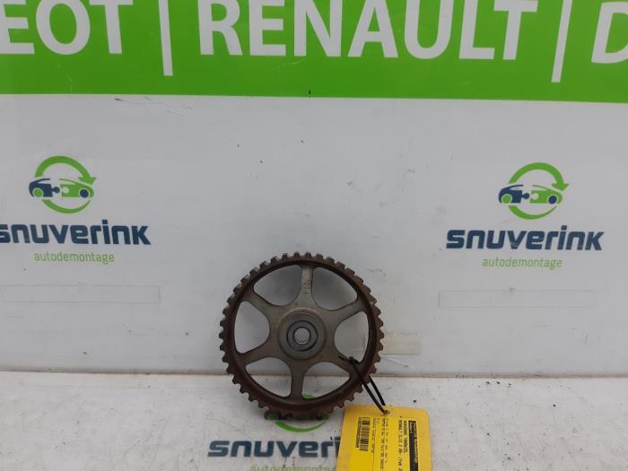 Begagnade Kamaxeldrev Renault Clio III (BR/CR) 1.2 16V 75 Pris € 29,98 Marginaltabell erbjuds av Snuverink Autodemontage
