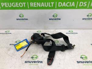 Used Front seatbelt, right Peugeot Expert (222/224) 1.9TD Price € 90,00 Margin scheme offered by Snuverink Autodemontage