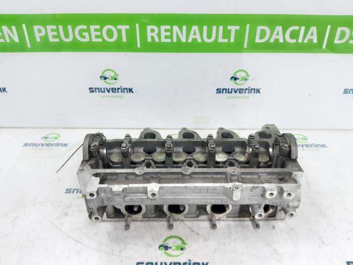 Cylinder head from a Renault Kangoo Express (FW) 1.5 dCi 90 FAP 2014