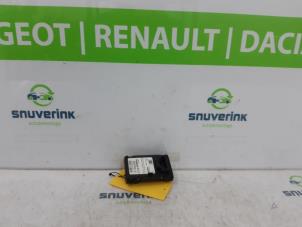 Used Card reader (lock) Renault Scénic II (JM) 2.0 16V Price € 40,00 Margin scheme offered by Snuverink Autodemontage