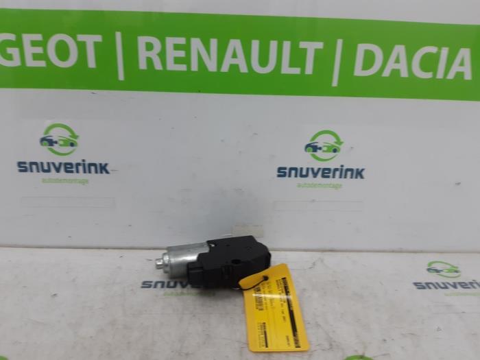 Używane Silnik szyberdachu Renault Scénic II (JM) 2.0 16V Cena € 63,75 Procedura marży oferowane przez Snuverink Autodemontage