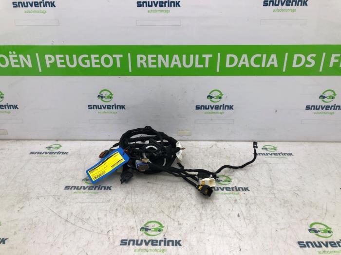Begagnade Kablage Peugeot 3008 II (M4/MC/MJ/MR) 1.2 12V e-THP PureTech 130 Pris € 38,24 Marginaltabell erbjuds av Snuverink Autodemontage
