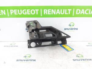 Used Rear bumper bracket, right Peugeot 3008 II (M4/MC/MJ/MR) 1.2 12V e-THP PureTech 130 Price € 30,00 Margin scheme offered by Snuverink Autodemontage