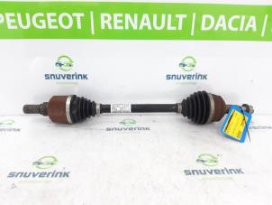 Used Front drive shaft, left Peugeot 3008 II (M4/MC/MJ/MR) 1.2 12V e-THP PureTech 130 Price € 130,00 Margin scheme offered by Snuverink Autodemontage
