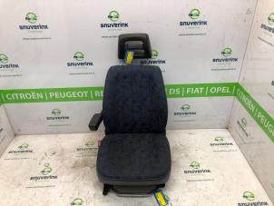 Używane Fotel lewy Peugeot Expert (222/224) 1.9TD Cena na żądanie oferowane przez Snuverink Autodemontage