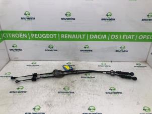 Używane Przewód przelaczajacy skrzyni biegów Peugeot 107 1.0 12V Cena € 45,00 Procedura marży oferowane przez Snuverink Autodemontage