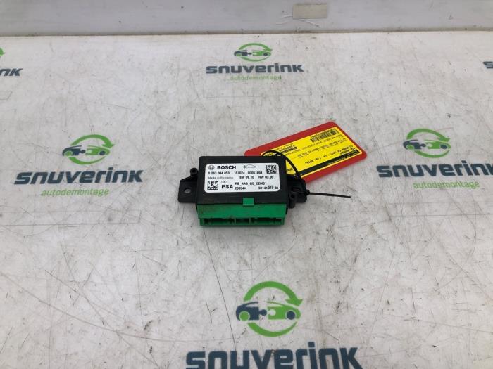 Begagnade PDC-modul Citroen C4 Cactus (0B/0P) 1.2 PureTech 82 12V Pris € 26,00 Marginaltabell erbjuds av Snuverink Autodemontage