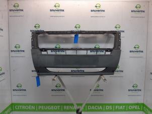 Used Front bumper, central component Peugeot Boxer (U9) 2.2 HDi 100 Euro 4 Price on request offered by Snuverink Autodemontage