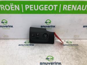 Usagé Commutateur rétroviseur Citroen C3 (SX/SW) 1.2 12V e-THP PureTech 110 Prix sur demande proposé par Snuverink Autodemontage
