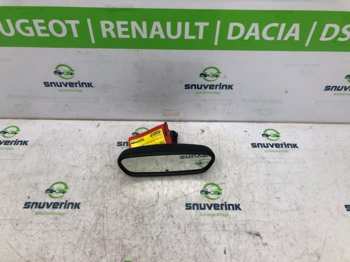 Używane Lusterko wewnetrzne Citroen C3 (SX/SW) 1.2 12V e-THP PureTech 110 Cena € 25,50 Procedura marży oferowane przez Snuverink Autodemontage