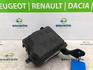Usagé Boîte à fusibles Citroen C3 (SX/SW) 1.2 12V e-THP PureTech 110 Prix € 25,00 Règlement à la marge proposé par Snuverink Autodemontage