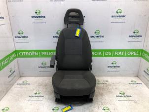 Gebrauchte Sitz links Peugeot Boxer (U9) 2.2 HDi 100 Euro 4 Preis € 786,50 Mit Mehrwertsteuer angeboten von Snuverink Autodemontage