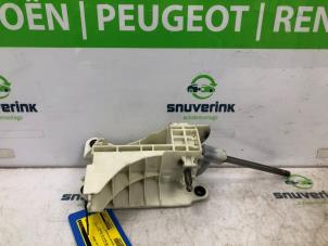 Used Gear stick Peugeot Boxer (U9) 2.2 HDi 130 Euro 5 Price € 114,95 Inclusive VAT offered by Snuverink Autodemontage