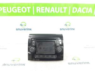 Usagé Radio Peugeot Boxer (U9) 2.2 HDi 130 Euro 5 Prix € 544,50 Prix TTC proposé par Snuverink Autodemontage