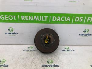 Używane Hamulec bebnowy tyl Renault Twingo II (CN) 1.2 16V Cena € 50,00 Procedura marży oferowane przez Snuverink Autodemontage