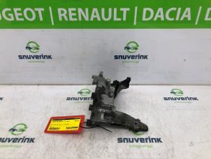 Gebrauchte Dynamostütze oben Citroen Berlingo 1.6 Hdi 90 Phase 2 Preis € 42,33 Mit Mehrwertsteuer angeboten von Snuverink Autodemontage