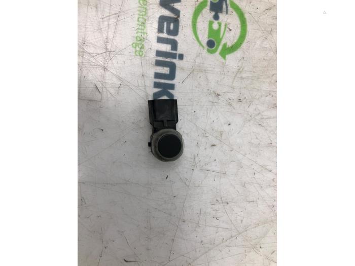 Usados Sensor PDC Renault Clio IV Estate/Grandtour (7R) 0.9 Energy TCE 12V Precio € 30,00 Norma de margen ofrecido por Snuverink Autodemontage