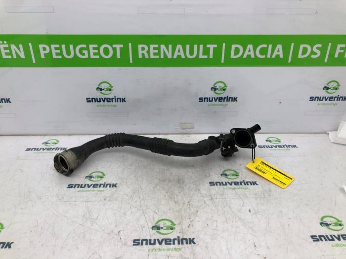 Gebrauchte Intercooler Schlauch Renault Clio IV Estate/Grandtour (7R) 0.9 Energy TCE 12V Preis € 25,48 Margenregelung angeboten von Snuverink Autodemontage