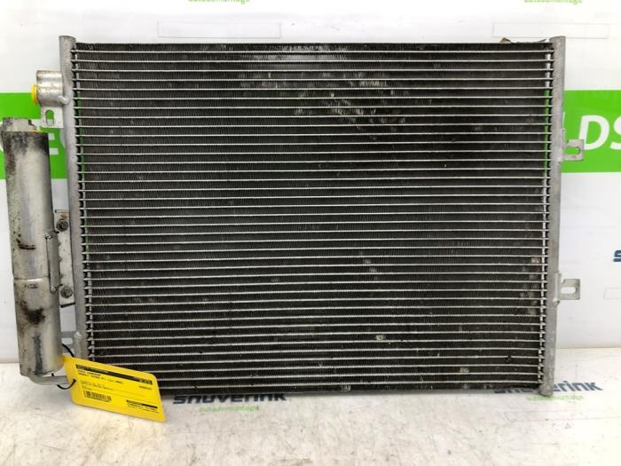 Air conditioning condenser from a Renault Twingo II (CN) 1.2 16V 2009
