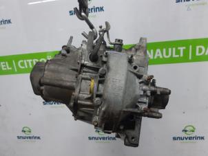 Gebrauchte Getriebe Citroen Berlingo 1.6 Hdi 90 Phase 2 Preis € 605,00 Mit Mehrwertsteuer angeboten von Snuverink Autodemontage