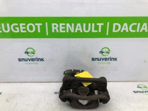 Used Rear brake calliper, right Renault Master IV (MA/MB/MC/MD/MH/MF/MG/MH) 2.3 dCi 16V Price € 96,80 Inclusive VAT offered by Snuverink Autodemontage