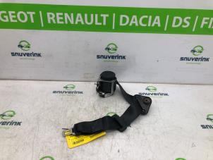 Used Rear seatbelt, centre Renault Clio IV (5R) 1.5 dCi 75 FAP Price € 45,00 Margin scheme offered by Snuverink Autodemontage