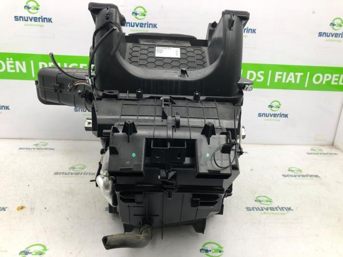 Bloc chauffage d'un Dacia Lodgy (JS) 1.6 16V 2019
