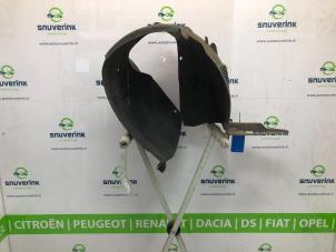 Używane Nadkole Peugeot 208 I (CA/CC/CK/CL) 1.2 Vti 12V PureTech 82 Cena € 39,99 Procedura marży oferowane przez Snuverink Autodemontage