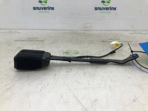 Usados Lengüeta cinturón de seguridad derecha delante Peugeot 308 (L3/L8/LB/LH/LP) 1.2 12V e-THP PureTech 110 Precio € 29,99 Norma de margen ofrecido por Snuverink Autodemontage