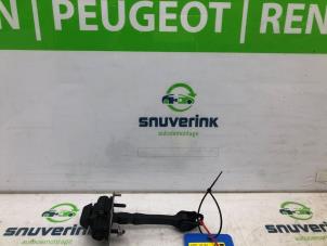 Used Front door stop 4-door, right Peugeot 308 (L3/L8/LB/LH/LP) 1.2 12V e-THP PureTech 110 Price on request offered by Snuverink Autodemontage